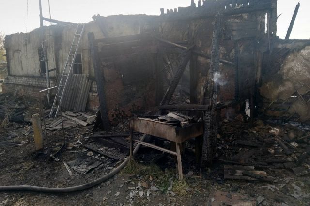 Пенсионер сгорел заживо в частном доме под Саратовом