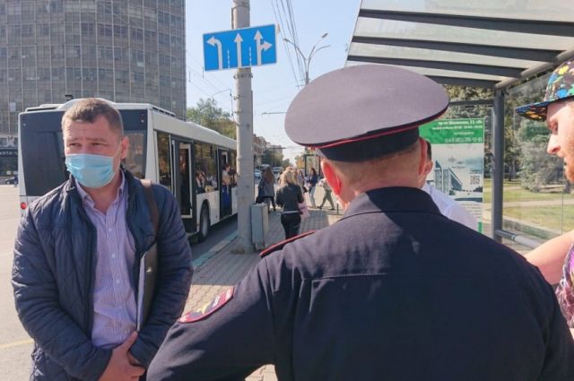 В ходе рейда пассажиров без маски выгоняли из автобусов в Ростове-на-Дону