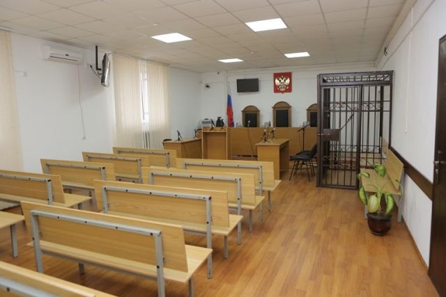 Житель Буйнакска оштрафован на 2 млн. рублей за незаконную продажу алкоголя