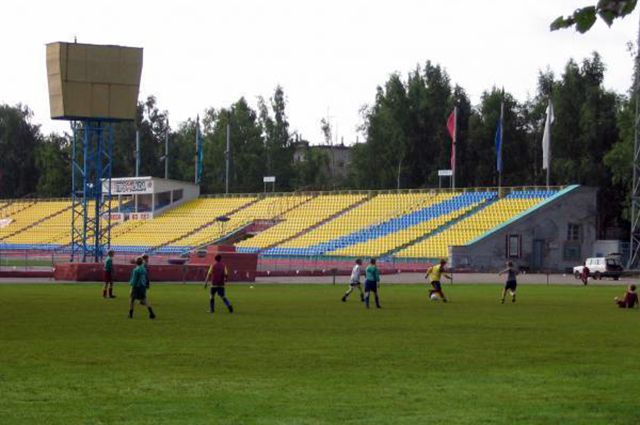 Три псковских стадиона объединят