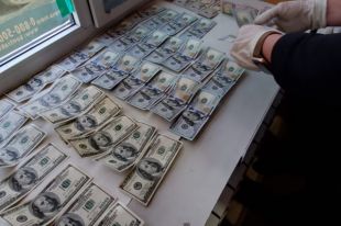 В Херсонской области ГБР задержали военного комиссара на получении взятки