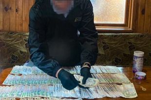 В Виннице глава автодора предлагал губернатору взятку.