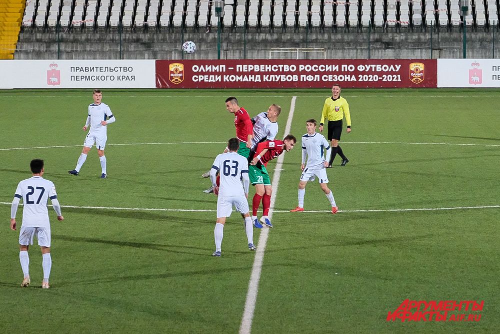 Футбольный матч «Звезда» – «Зенит» в Перми.