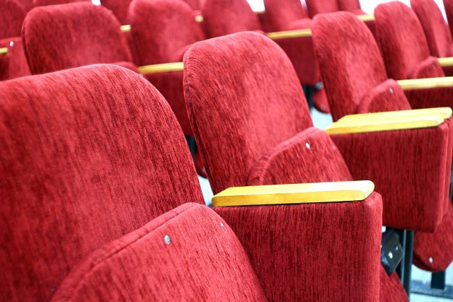 В Кемеровской области начинают работать театры и кинотеатры