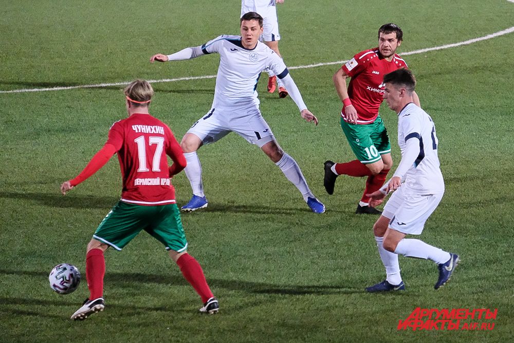 Футбольный матч «Звезда» – «Зенит» в Перми.