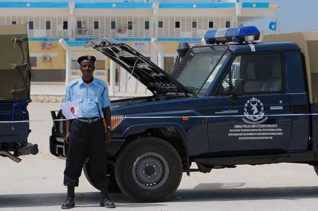 СМИ: в пригороде столицы Сомали прогремел мощный взрыв