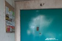Злоумышленник похитил два велосипеда из двух подъездов многоэтажек.