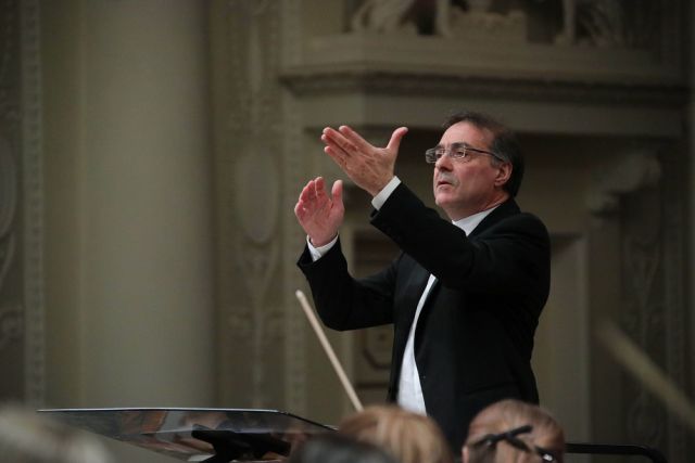 В Свердловской филармонии прозвучит опера, флейта и органная музыка