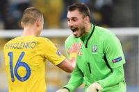 Бущан признан лучшим игроком матча Украины против Испании