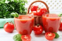 Заготавливаем на зиму: рецепт вкуснейшего томатного сока