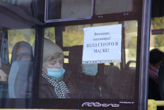 В Петербурге пассажиров без маски могут выгнать из общественного транспорта