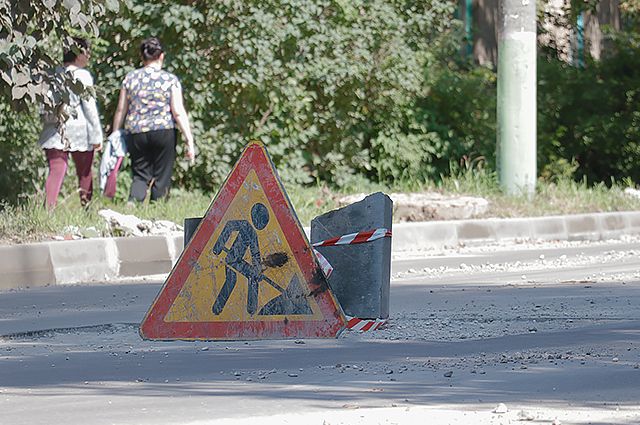 В Новосибирске из-за укладки труб на месяц сузят улицу Фрунзе