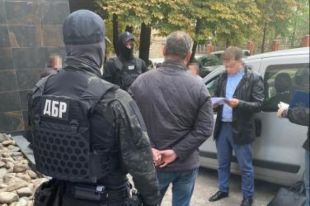 Адвокат и экс-прокурор Киева требовали взятку в 80 тысяч долларов