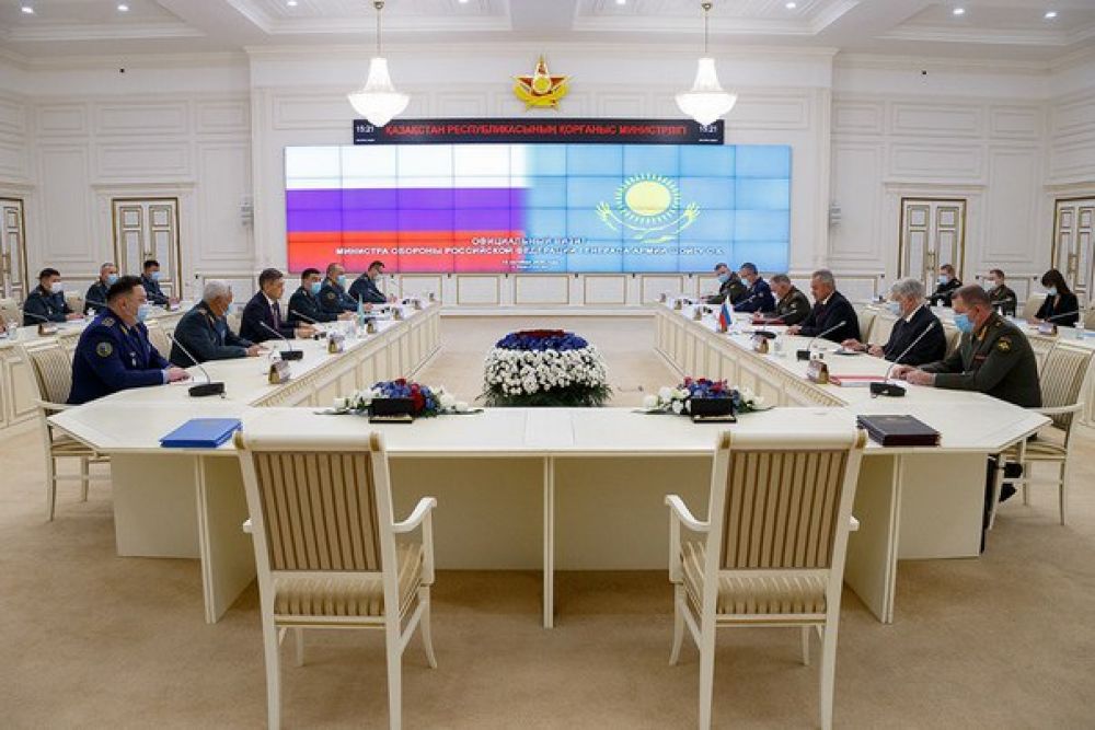 Визит Сергея Шойгу в Казахстан.