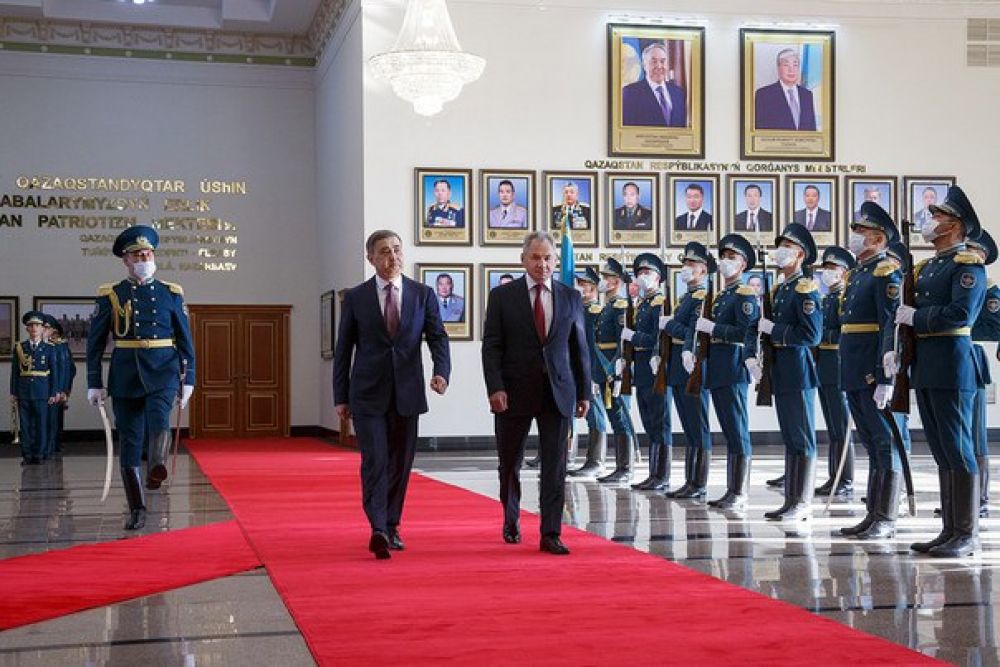 Визит Сергея Шойгу в Казахстан.