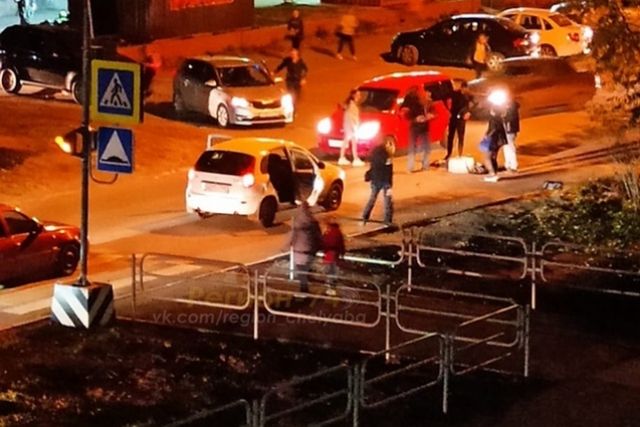 В Челябинске сбили парня на новом пешеходном переходе