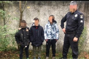 В Закарпатской области трое детей надругались над могилами: детали