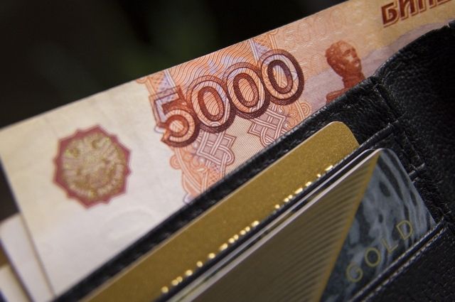 Житель Губкинского, желая избежать кредита, лишился 2 млн рублей