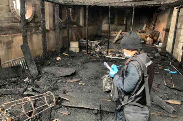 Два человека погибли на пожаре в Горно-Алтайске