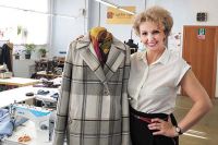 Вера Долганова открыла салон по пошиву верхней одежды.