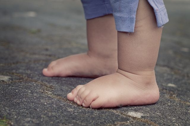 В Оренбуржье двухлетний мальчик средь бела дня ушел из детского сада.