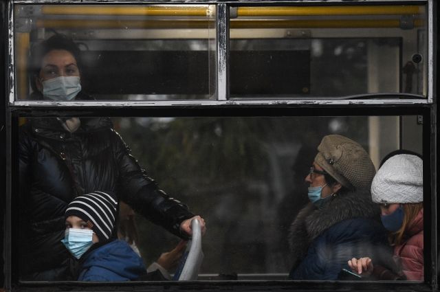 Власти Сургута наказали выгонявших детей без масок водителей автобусов