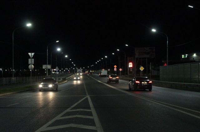 На отремонтированном участке улицы 40 лет Октября включили фонари