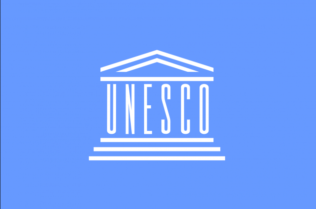 Сертификат о включении псковских храмов в ЮНЕСКО передали на хранение музею