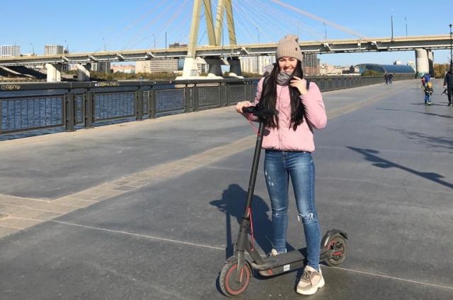 Казанцы предпочитают кататься по Кремлёвской набережной, где есть велодорожки. 