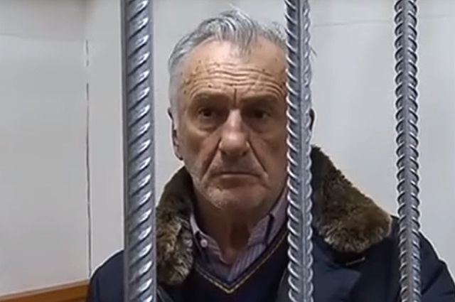 Ставропольский суд оставил под арестом экс-сенатора от КЧР Вячеслава Дерева