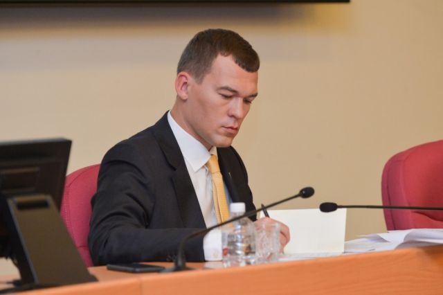 Дегтярёв поручил закрыть вопрос с дольщиками в Хабкрае до октября 2021 года