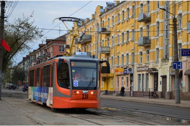 Трамваи вернулись на улице Николаева в Смоленске