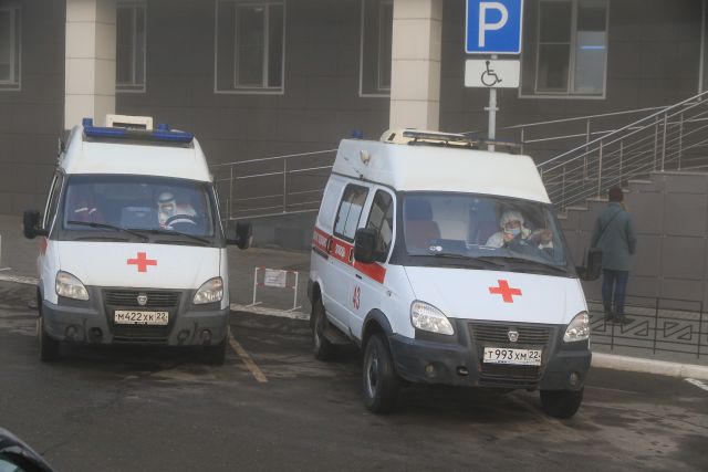 Специализированный транспорт передадут центральным районным больницам и территориальному центру медицины катастроф в Ухте.