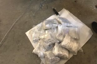 На Волыни иностранец хотел провезти через границу 10 килограммов марихуаны