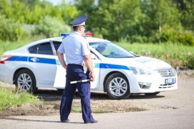 В Ингушетии подросток на спорткаре протаранил два полицейских автомобиля