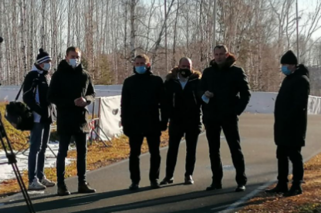Антон Шипулин посетил биатлонный комплекс в Каменске Уральском