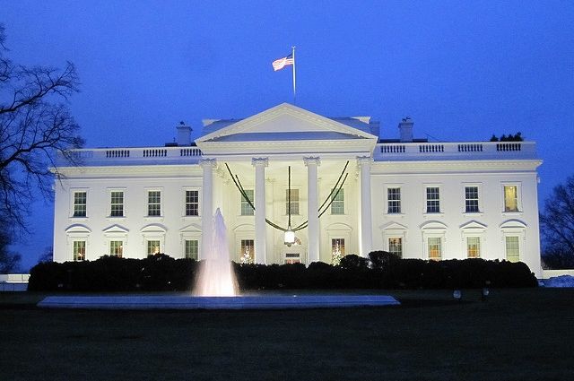 Вокруг Белого дома в Вашингтоне возвели ограждение на случай беспорядков