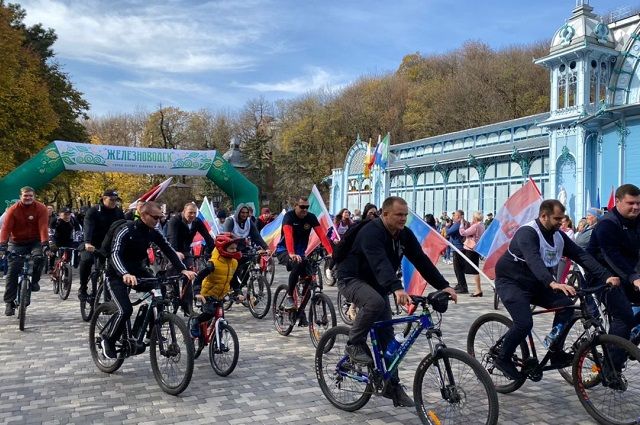 В честь праздника в Железноводске состоялся 11-километровый велопробег