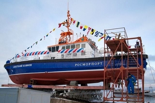 Завод «Нижегородский теплоход» передал спасательный катер Северному флоту