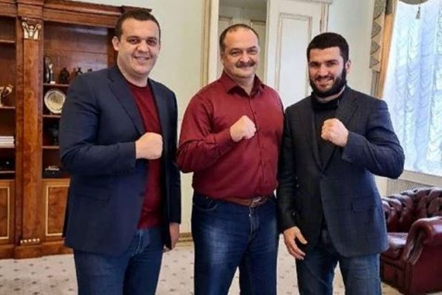 Врио главы Дагестана встретился с генсеком Федерации бокса РФ