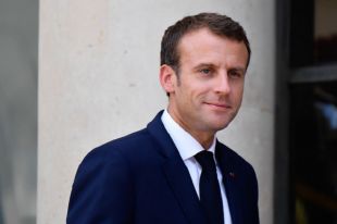 Макрон заявил, что он против исламистского сепаратизма, а не ислама