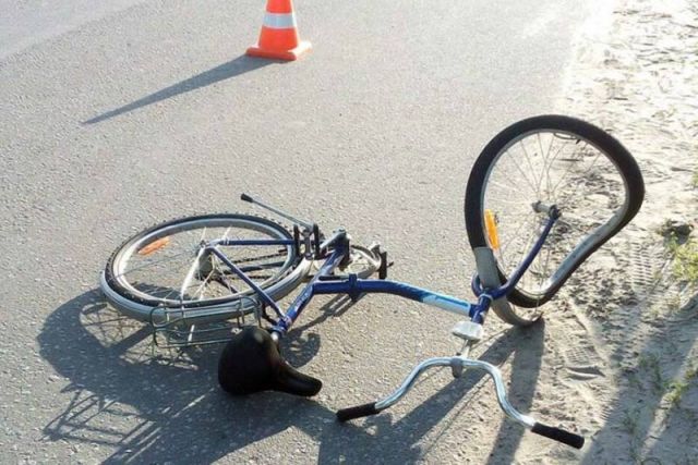 Подростка на велосипеде сбил водитель в Великих Луках