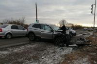 На дороге в Оренбурге столкнулись две иномарки.
