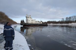 В Тюмени бороться с шугой будет катер, который подошел к Метелево