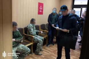Чиновника ВСУ поймали на взятке в размере 400 тысяч гривен