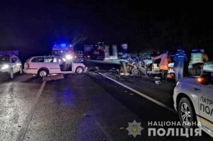 В Хмельницкой области в ДТП погибли двое человек, еще четверо пострадали