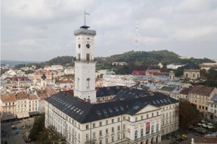 Во Львове отменили выходные до конца месяца