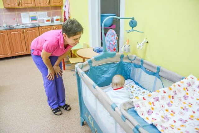 В детсадах Ханты-Мансийска открыты группы для младенцев от двух месяцев