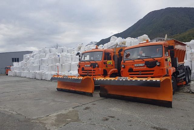Для обработки дорог Сочи подготовлено 20 000 тонн противогололедных средств