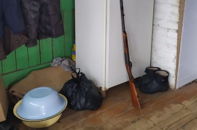 Мужчине из поселка Первомайского района грозит два года лишения свободы за продажу оружия.